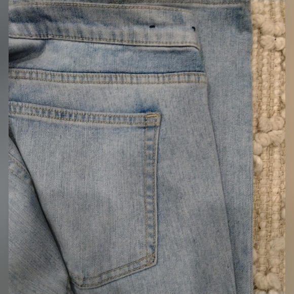 NWOT Gap 💙Denim Boot Light Wash Jeans - Picture 3 of 5